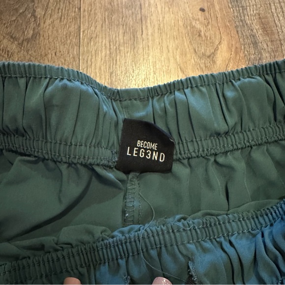 Leg3nd Shorts 8” Inseam sz M - Picture 5 of 7